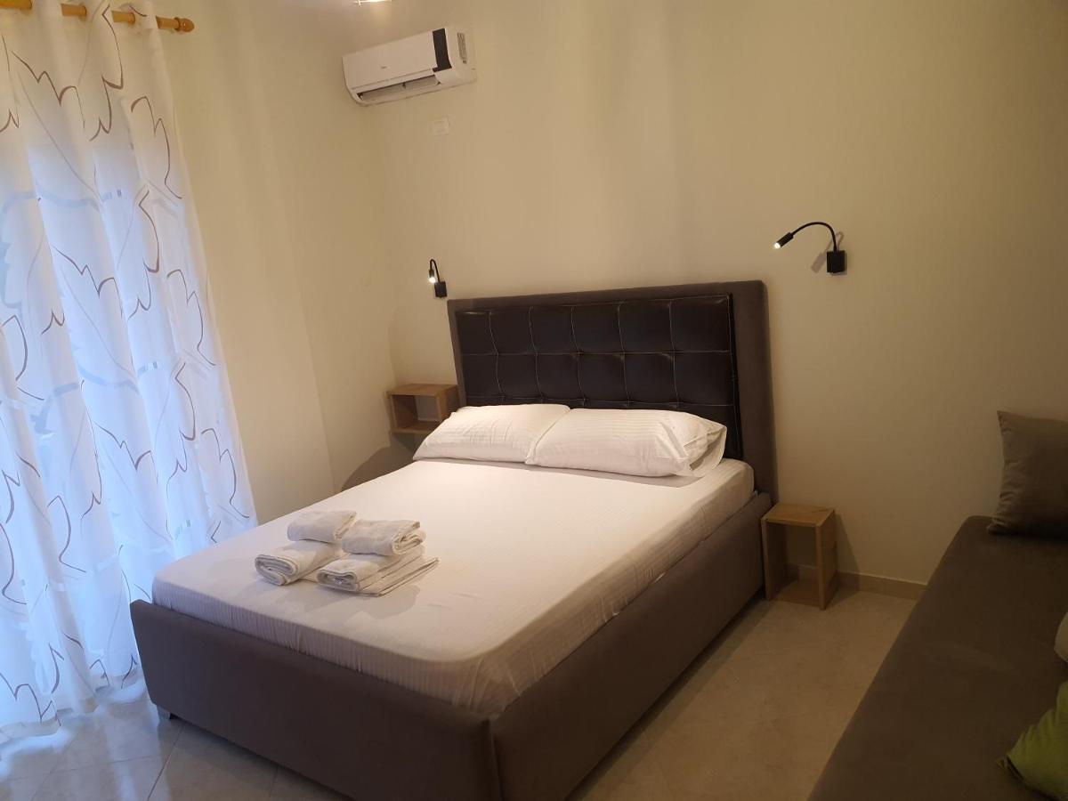 Deni Sea View Apartment Vlorë Esterno foto