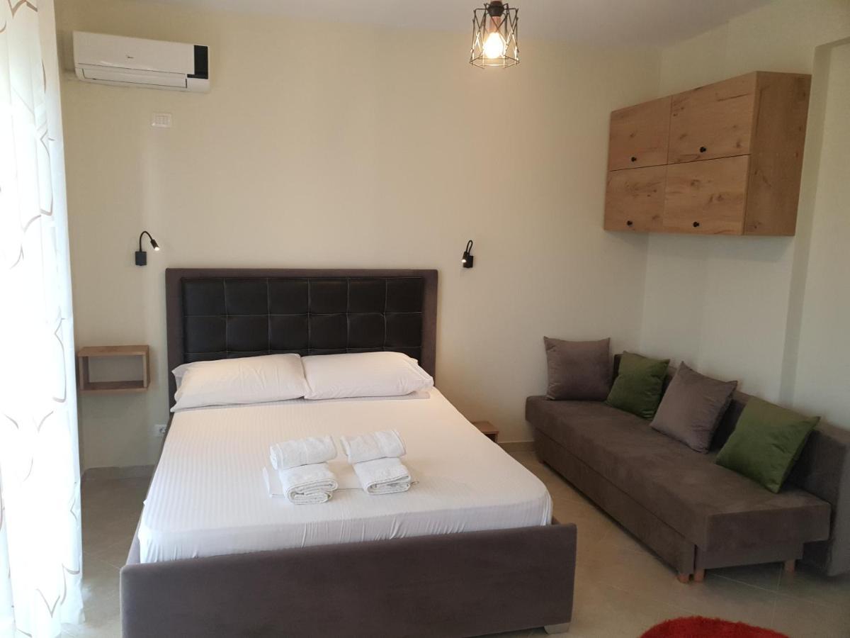 Deni Sea View Apartment Vlorë Esterno foto