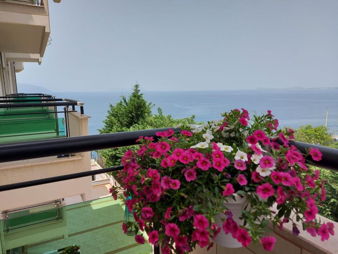 Deni Sea View Apartment Vlorë Esterno foto