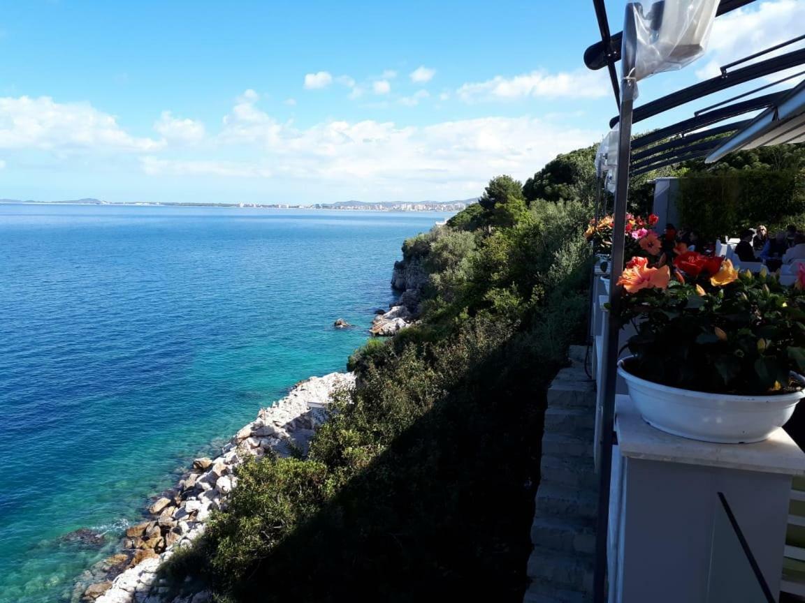 Deni Sea View Apartment Vlorë Esterno foto