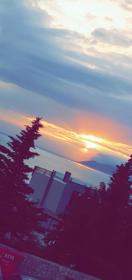 Deni Sea View Apartment Vlorë Esterno foto